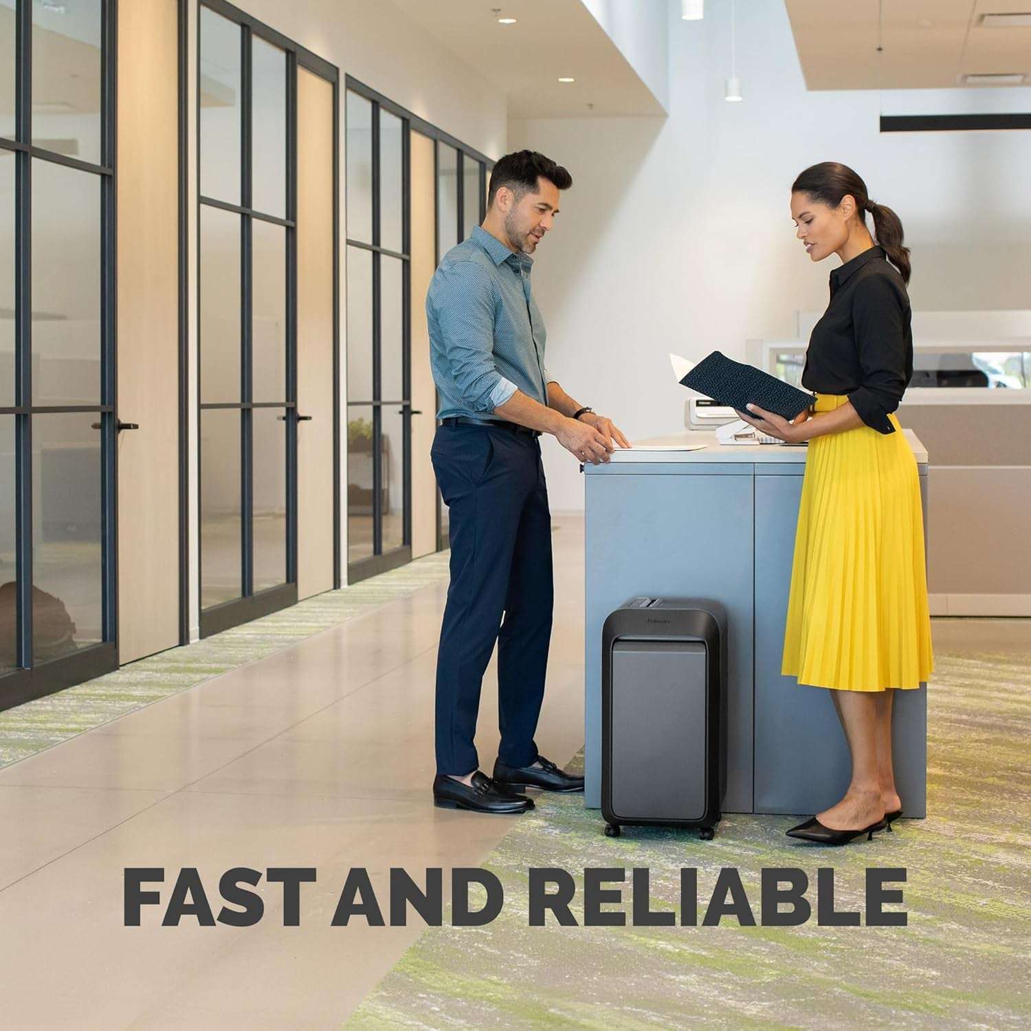 Mfg Co. 5015401 Powershred LX220 20 Manual Sheet Capacity Micro-Cut Shredder - Black